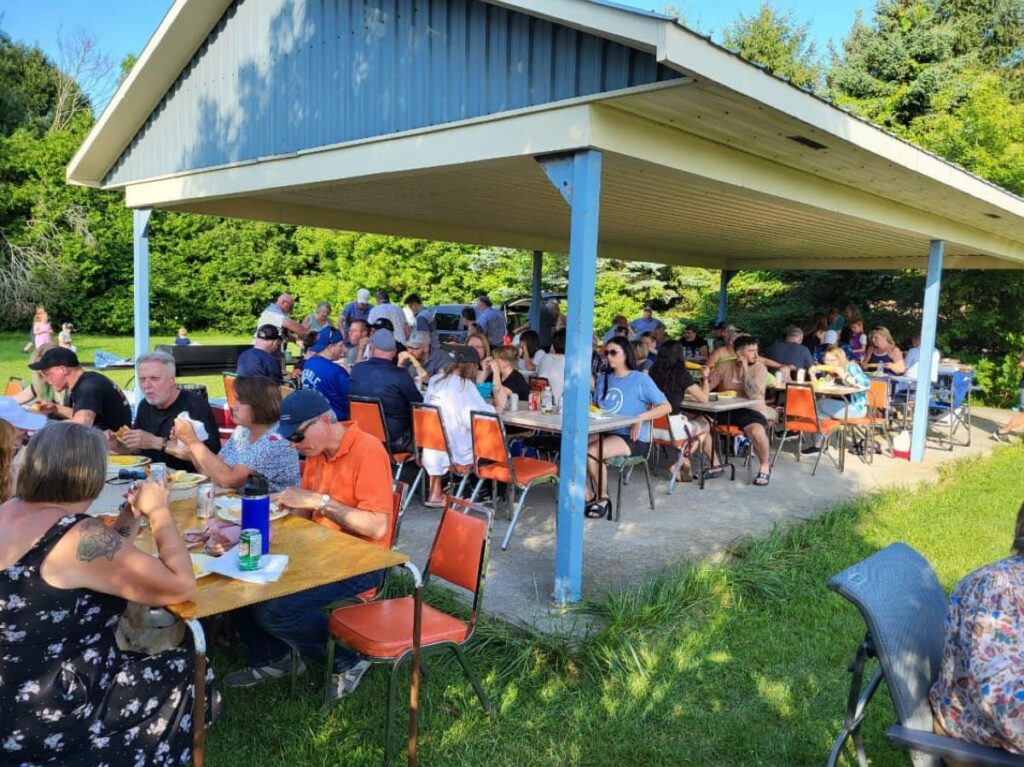 Tuscan Lodge 195 - Family BBQ Picnic