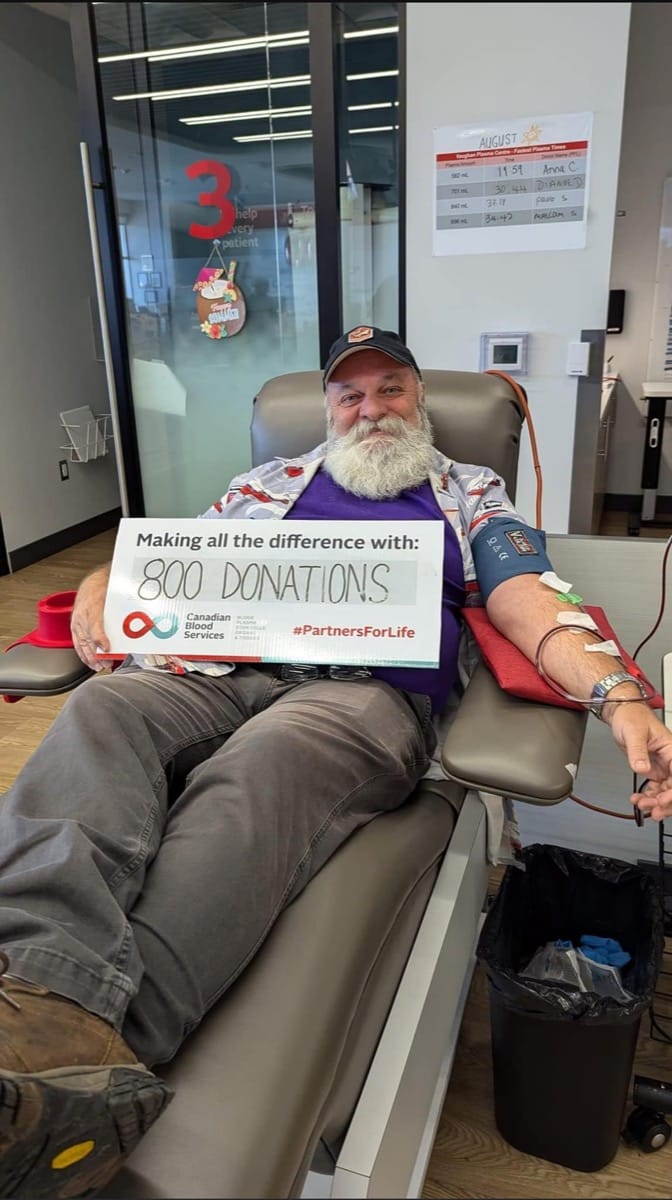 Tuscan Lodge 195 - Member on his 800th donation